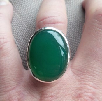 Zilveren ring gezet met groene Onyx ring maat 17.3 mm